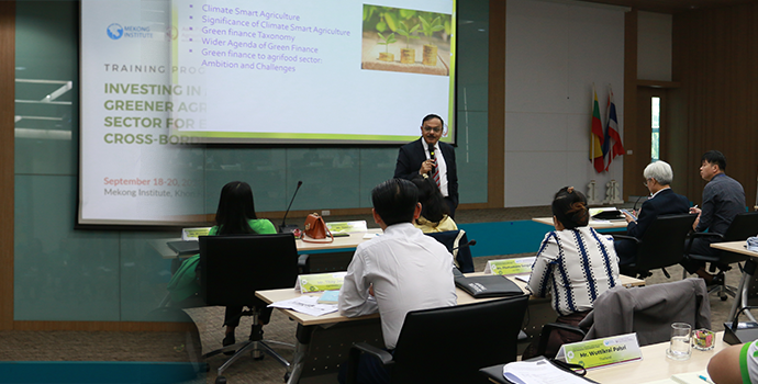 Dr. Prasun Kumar Das Secretary General APRACA is delivering the inaugural address and interacting the trainees during the training program jointly organized by Mekong Institute and APRACA on 18-20 September 2023.