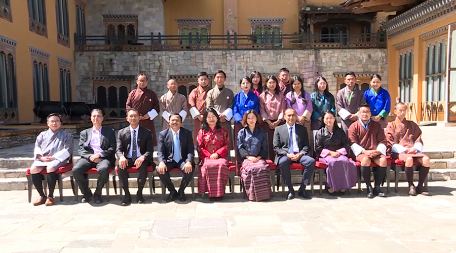 The FAO Regional Office for Asia and the Pacific in collaboration with the Asia-Pacific Rural and Agricultural Credit Association (APRACA) organized Bhutan Country Investment Roundtable on 30 September 2024 aimed to enhance rural financial services across Bhutan.